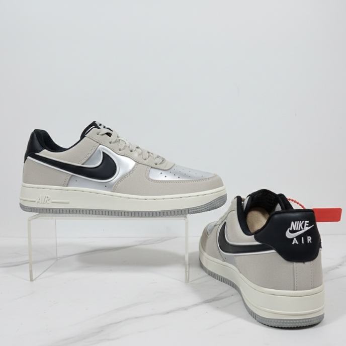 Nike Air Force 1 Custom Silver Swoosh