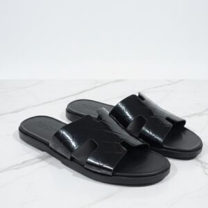 LuxeStep Black Cut-Out Slide Sandals
