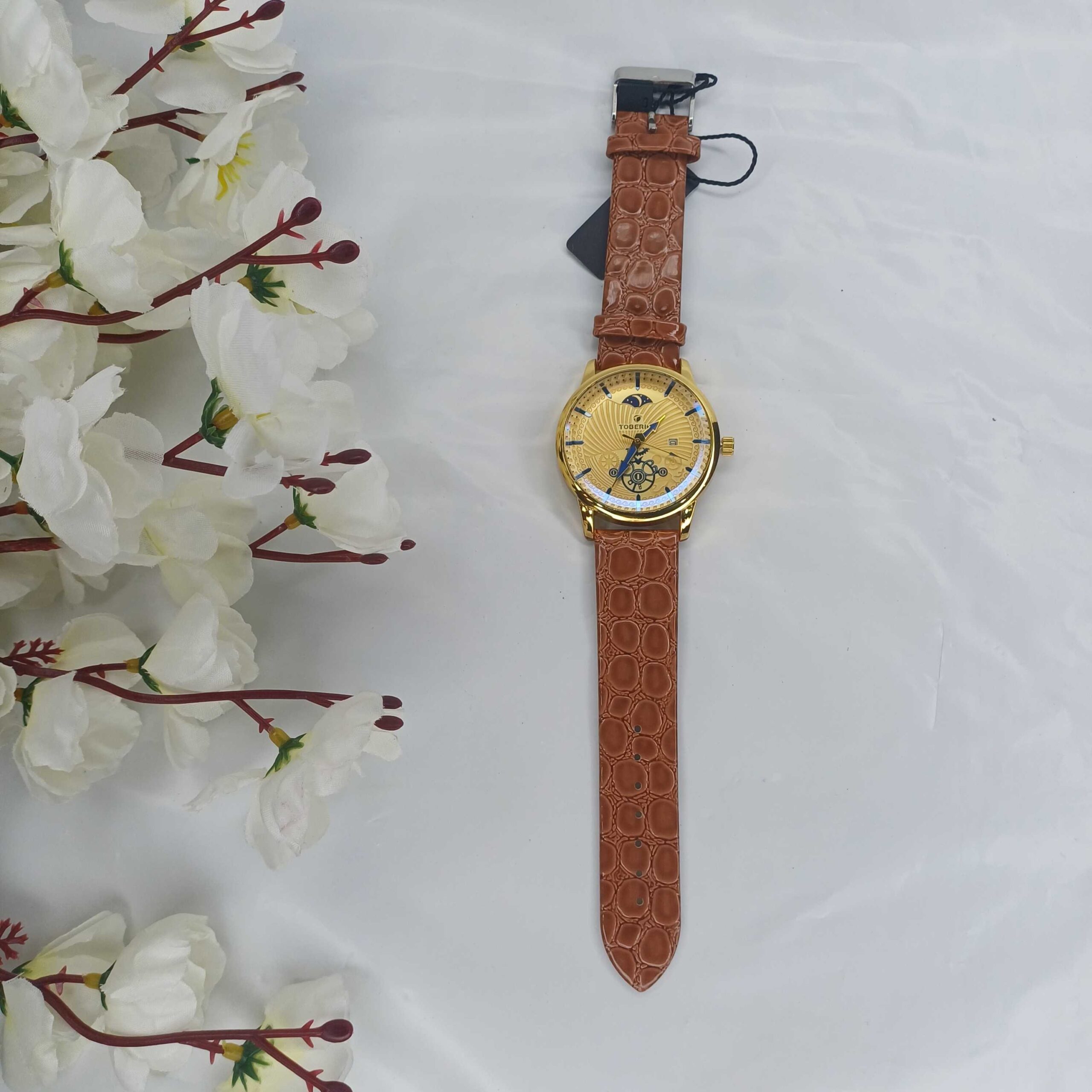 Elegant Gold Dial Leather Strap Watch