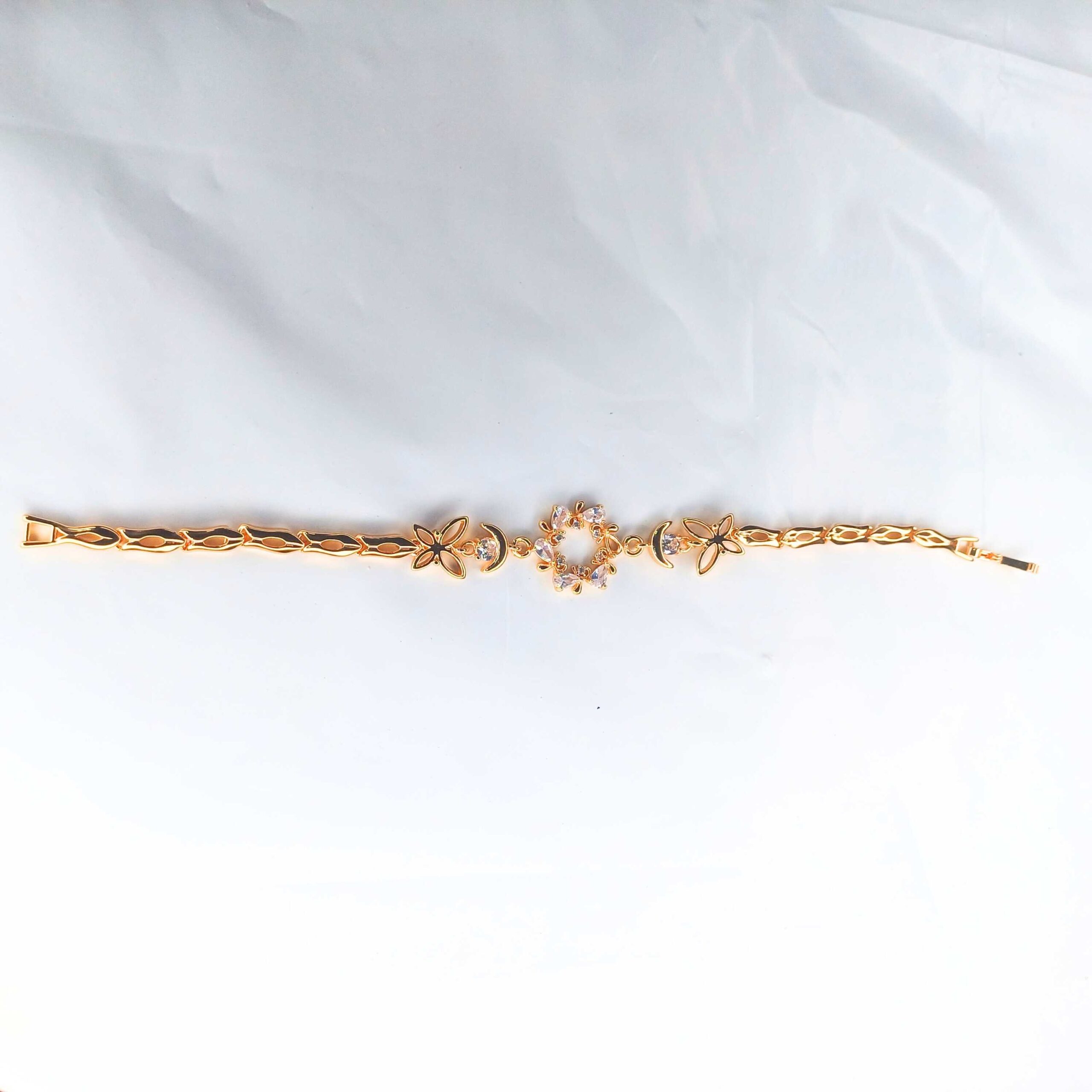 Elegant Gold-Plated Floral Bracelet - Image 2