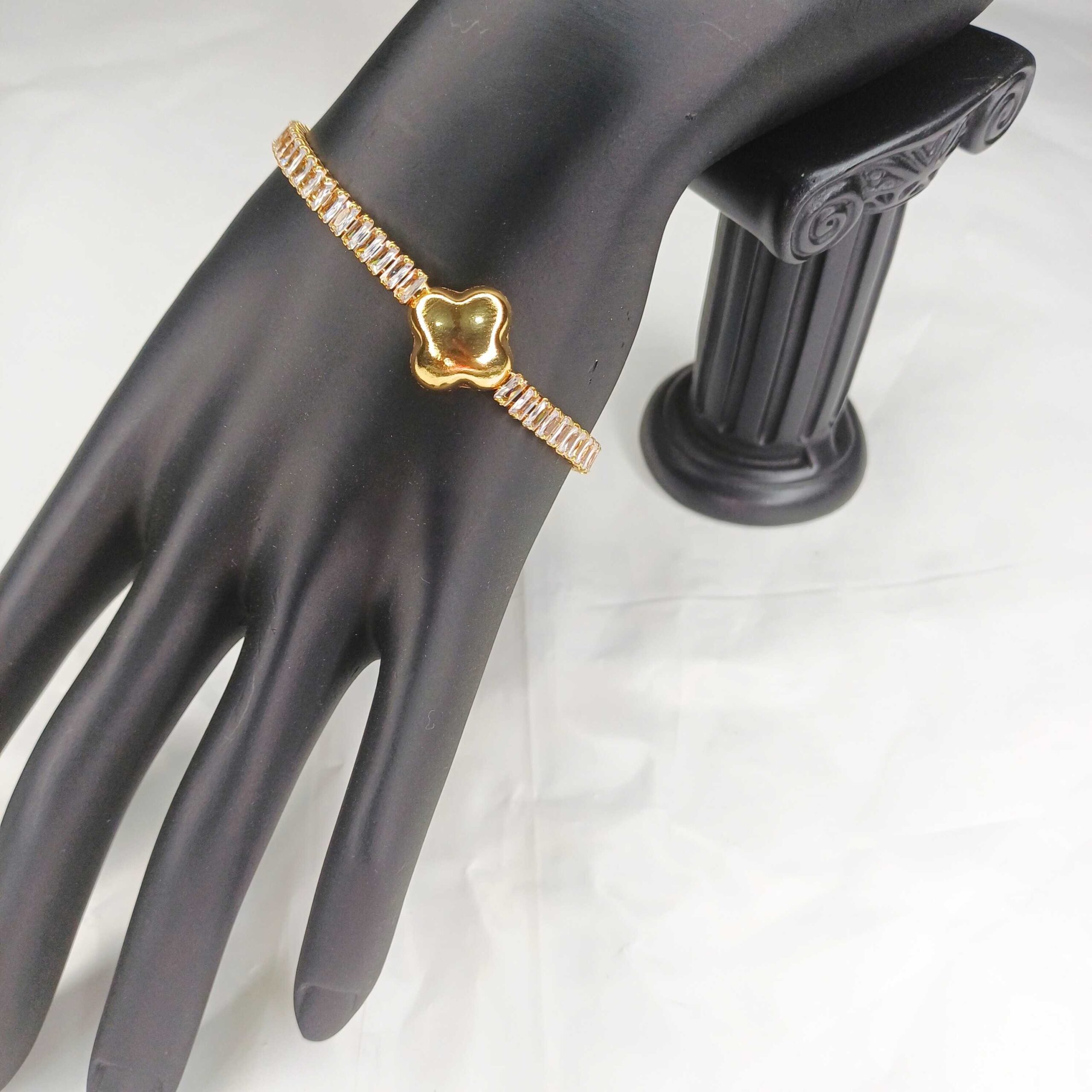 Gold Heart Charm Bracelet