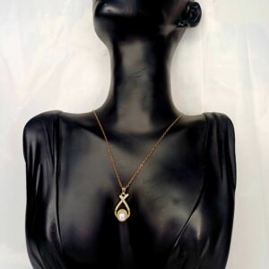 Elegant Pearl Drop Pendant Necklace