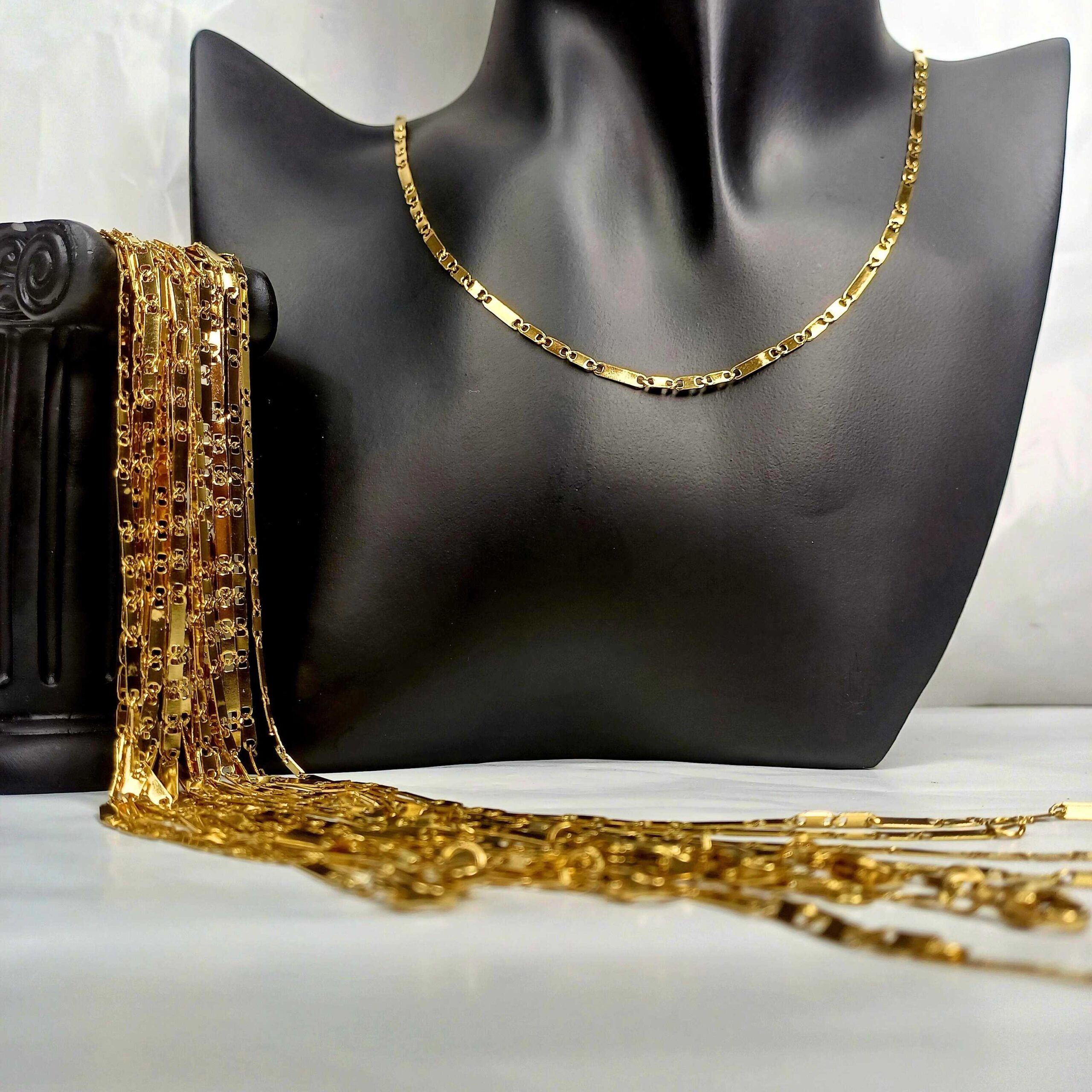 Male Elegant Gold-Plated Flat Link Chain Necklace - Image 2