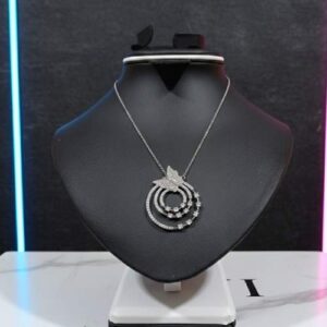 Elegant Starburst Pendant Necklace