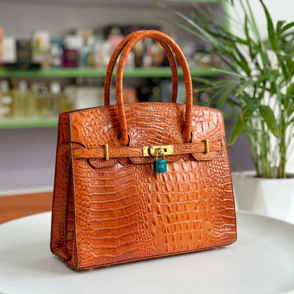 Radiance Luxe Crocodile-Pattern Sunset Handbag